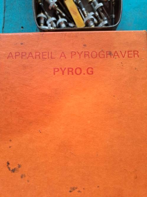 Pyrogravé, Divers, Divers Autre, Utilisé, Enlèvement