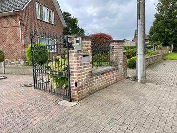 Buitenpoort met afsluiting beschikbaar voor biedingen