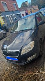 Skoda fabia essence manuel 1.2 L. 184.k. 2013. moteur cassé, Autos, Achat, Particulier, Essence, Fabia