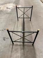 Tafel met glazen blad, Ophalen