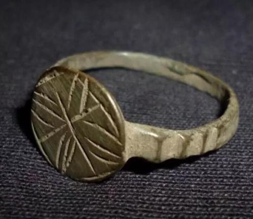 Bague des « Croisés », étoile de Bethlehem, 1100-1200 AD, Antiquités & Art, Art | Art non-occidental