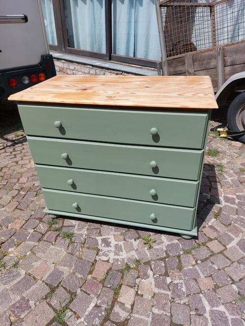 Heel mooi dressoir, vintage uitstraling., Huis en Inrichting, Kasten | Ladekasten, Zo goed als nieuw, Grenenhout, Ophalen