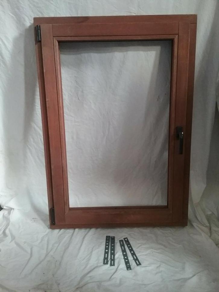 Châssis en bois meranti, Bricolage & Construction, Vitres, Châssis & Fenêtres, Comme neuf, Double vitrage, Enlèvement ou Envoi