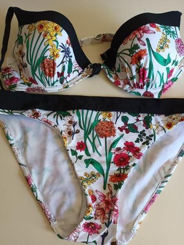 Bikini NIEUW Chantelle xs tieners beschikbaar voor biedingen