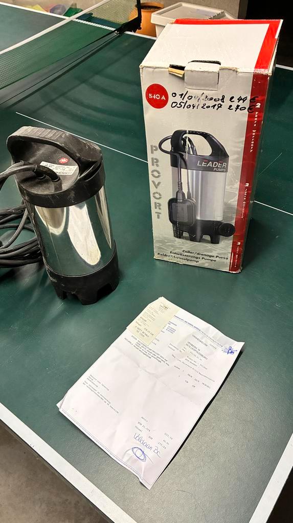 Dompelpomp, Doe-het-zelf en Bouw, Adembescherming, Zo goed als nieuw, Ophalen