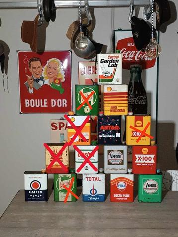 Olie blikken , Bidon de huile beschikbaar voor biedingen