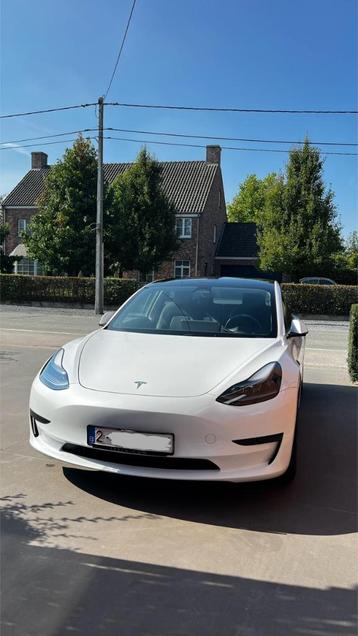 Tesla Model 3 LFP batterij 60kWh  Btw aftrekbaar Model 2023 beschikbaar voor biedingen