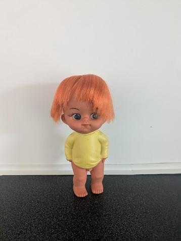 vintage poppetje beschikbaar voor biedingen