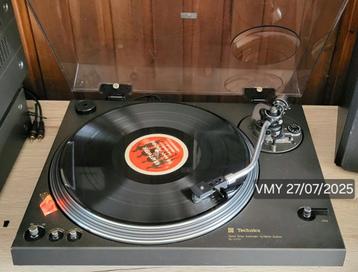 Vernieuwde Vintage Technics SL-1710 platenspeler beschikbaar voor biedingen