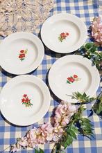 Magnifiques🌿 4 assiettes à motifs🌿 botaniques, Antiek en Kunst, Antiek | Servies compleet, Ophalen of Verzenden