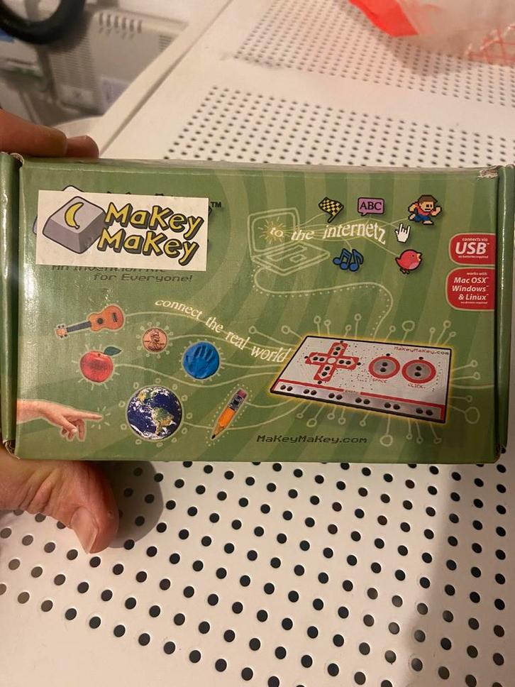 Makey Makey – creatief STEM-speelgoed, Kinderen en Baby's, Speelgoed | Educatief en Creatief, Zo goed als nieuw, Ophalen of Verzenden