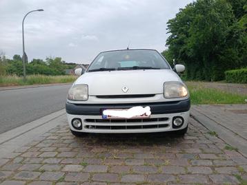 Renault clio 1.4 benzine Bj 1999 196000km Export/onderdelen beschikbaar voor biedingen