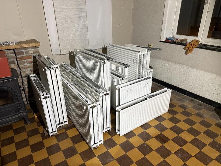 radiatoren, Doe-het-zelf en Bouw, Verwarming en Radiatoren, Zo goed als nieuw, Radiator, Ophalen