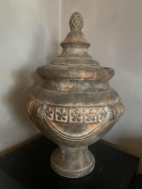 Stenen pot met deksel, Huis en Inrichting, Woonaccessoires | Vazen, Ophalen