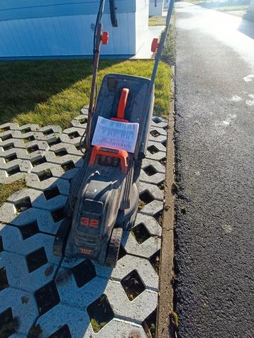 Grasmaaier Black & Decker  beschikbaar voor biedingen