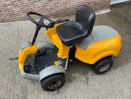 Zitmaaier stiga park 740pwx 4x4, Tuin en Terras, Zitmaaiers, Ophalen of Verzenden