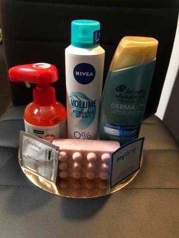 giftset verzorgingsproducten nieuw in verpakking, Enlèvement ou Envoi