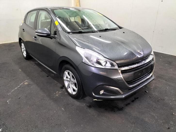 Peugeot 208 2016 voorkop compleet  (plaatwerk koelers verlic, Auto-onderdelen, Carrosserie, Bumper, Gebruikt, ARN erkend, Stiba lid