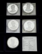 Zilveren medailles ..5 koningen van Belgie, Timbres & Monnaies, Pièces & Médailles, Argent, Envoi