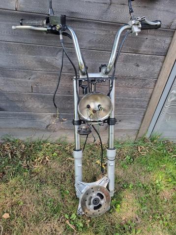 Honda dax voorvork fourche  beschikbaar voor biedingen
