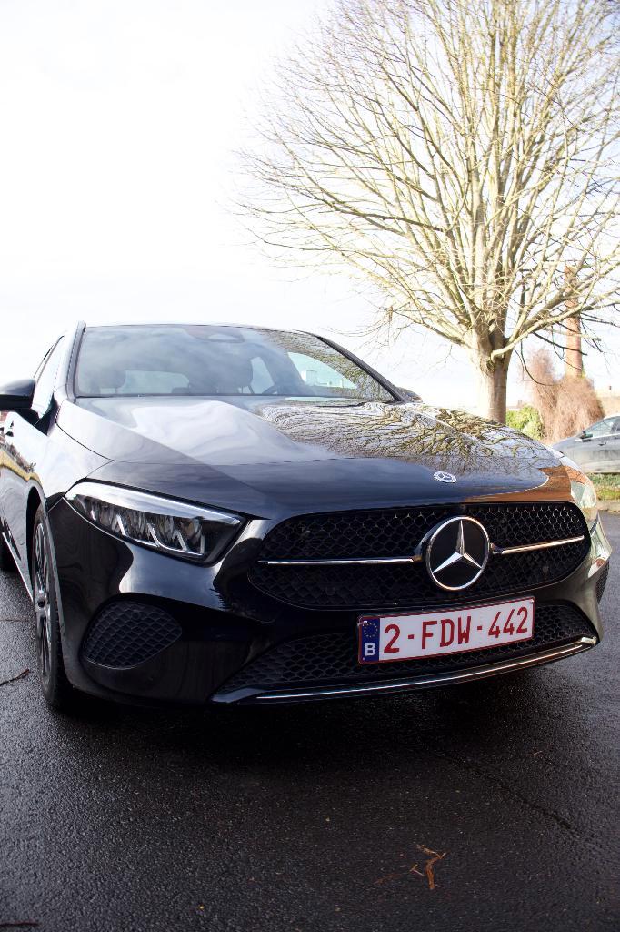 Mercedes-Benz A-klasse  180d Luxury Line 2024, Auto's, Mercedes-Benz, Particulier, A-Klasse, 360° camera, Aangepast voor mindervaliden