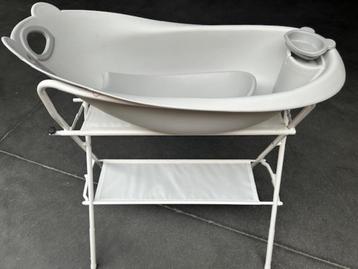 Baignoire pour bébé + support de bain Bo Jungle — nouveau ! 