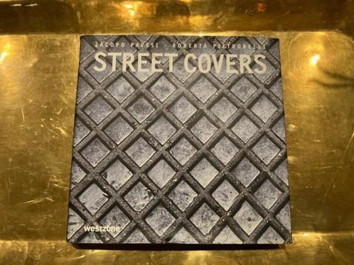 BOEK STREET COVERS JACOPO PAVESI - ROBERTA PIETROBELLI, Boeken, Kunst en Cultuur | Fotografie en Design, Zo goed als nieuw, Overige onderwerpen