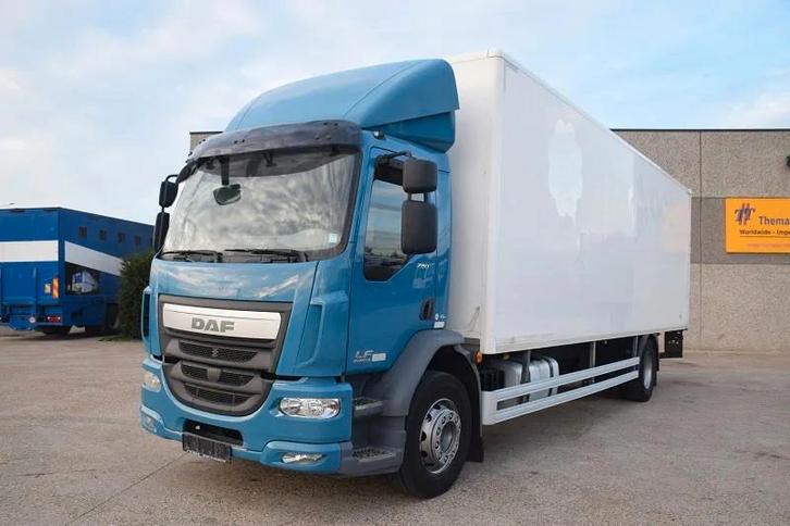DAF LF 280 (bj 2016), Auto's, Vrachtwagens, Bedrijf, Te koop, DAF, Diesel, Euro 6, Automaat, Achterwielaandrijving, BTW verrekenbaar