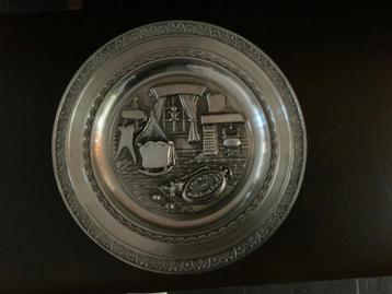 Tinnen bord geboorte beschikbaar voor biedingen