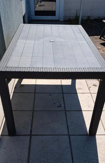 Tuintafel Allibert - GEEN schade beschikbaar voor biedingen