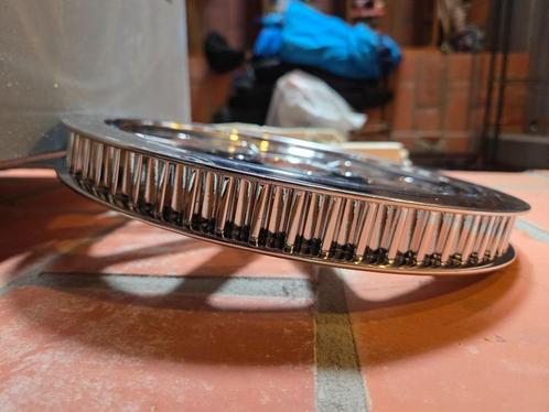 Nieuwe remklauw en nieuwe pully met remschijf. Zie foto's, Motoren, Onderdelen | Harley-Davidson, Nieuw, Ophalen of Verzenden
