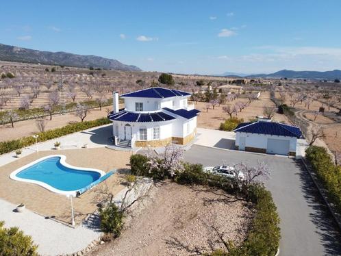 CCP004 - Prachtige villa met zwembad en garage in Pinoso, Immo, Buitenland, Spanje, Woonhuis, Landelijk