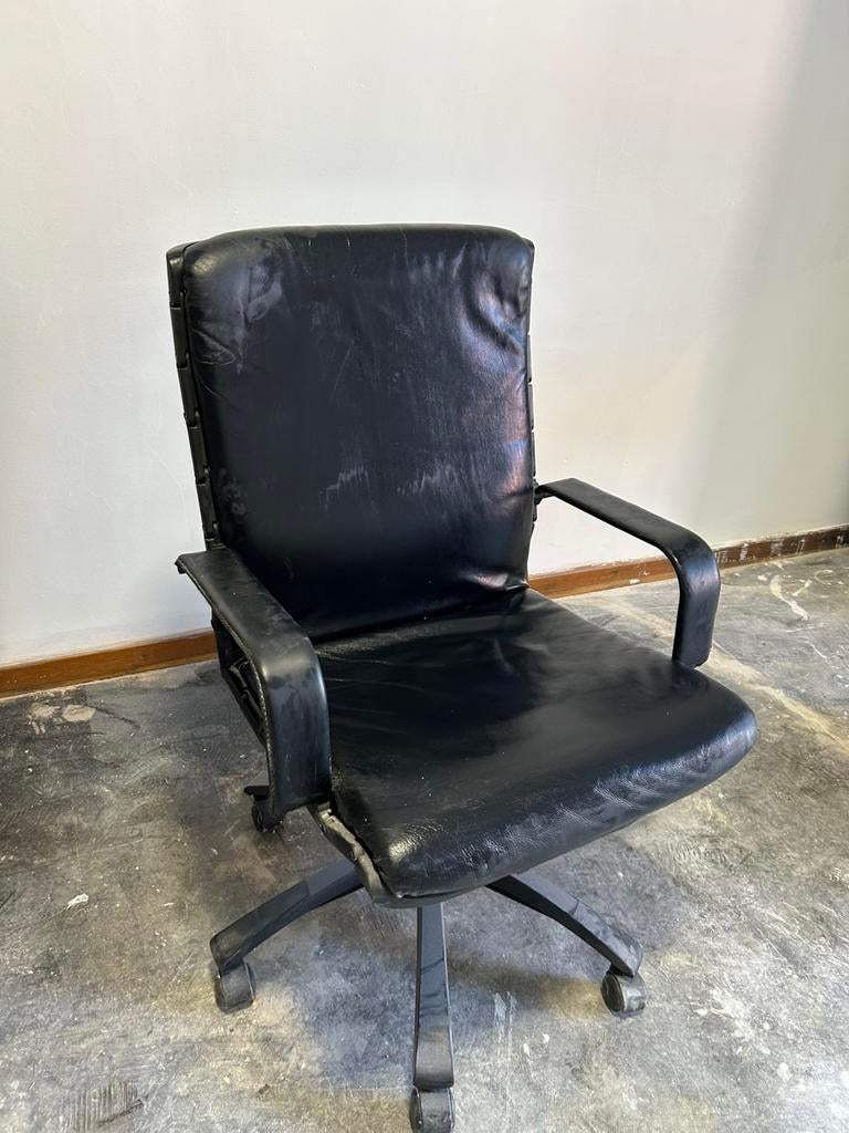 6 bureaustoelen, Ophalen, Zo goed als nieuw