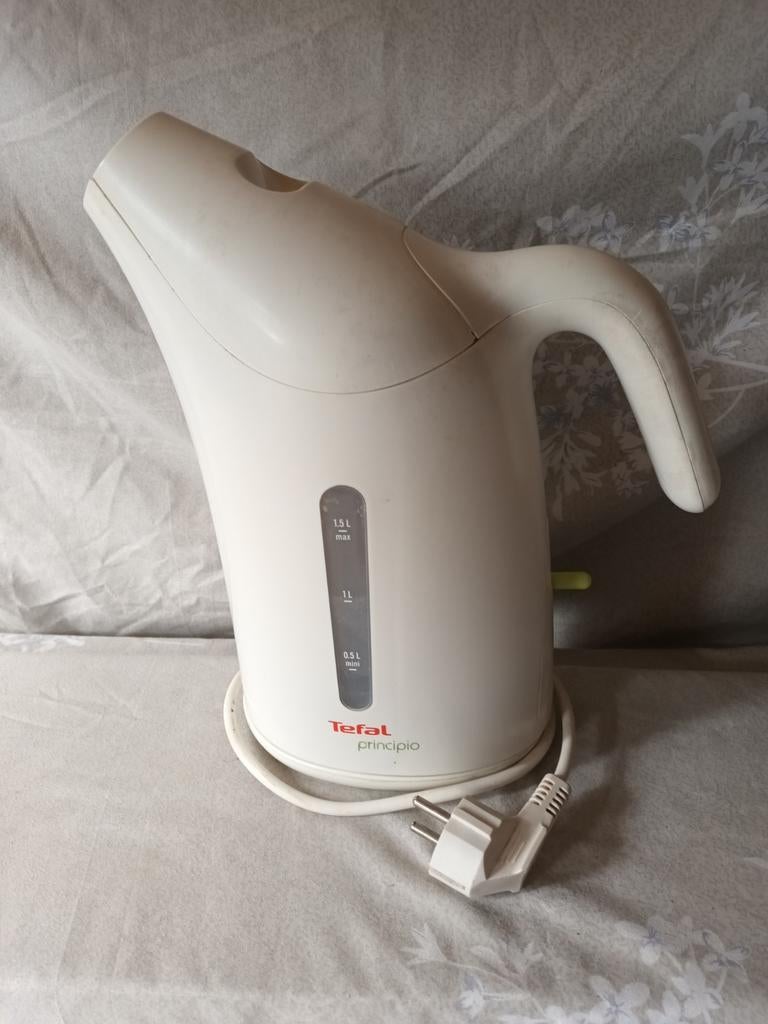 Bouilloire électrique
1,5L
2000w
Tefal
Excellent état de ..., Electroménager, Bouilloires, Enlèvement