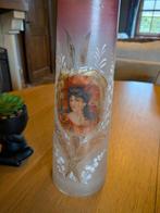 Vase ancien en verre émaillé. Hauteur 27 cm, Enlèvement