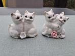 te koop : 2 mooie stenen beeldjes van poezen, Collections, Statues & Figurines, Enlèvement ou Envoi, Comme neuf, Animal
