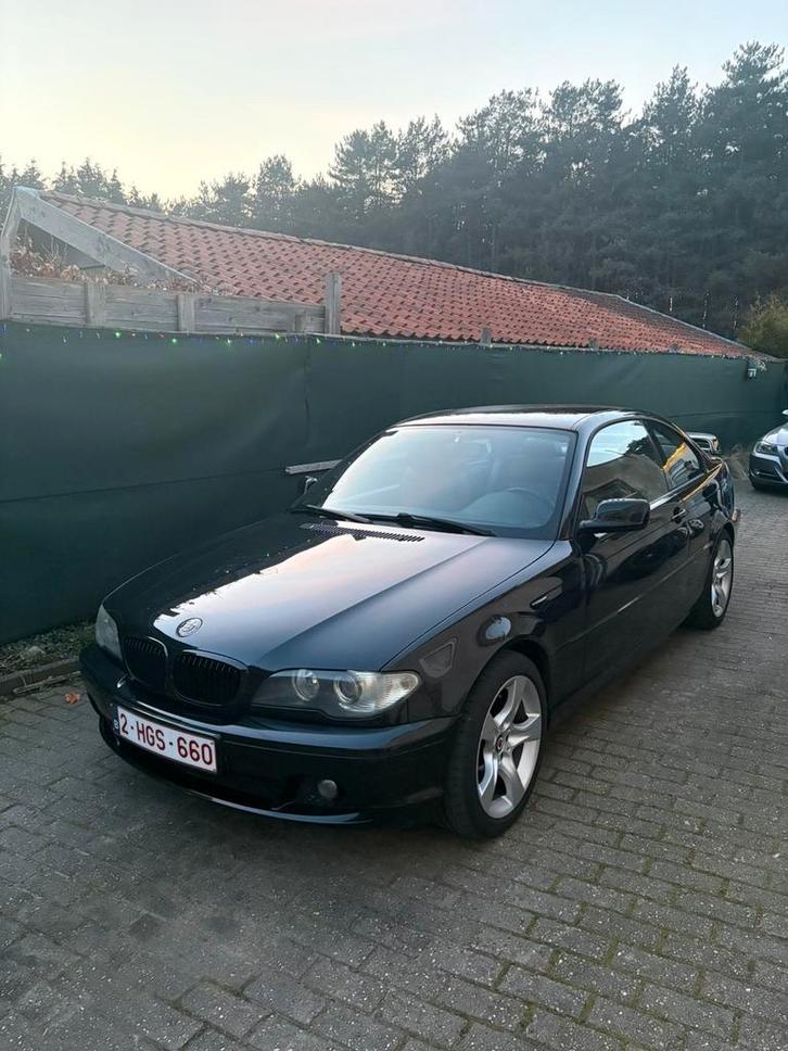 BMW e46 318ci, Auto's, BMW, Particulier, 3 Reeks, Benzine, Coupé, 3 deurs, Handgeschakeld, Zwart, Bruin, Leder, Achterwielaandrijving