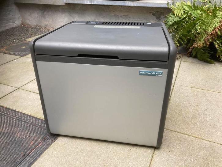 Camping koelbox op gas / 12V / 230V – werkt geruisloos, Caravans en Kamperen, Koelboxen, Gebruikt, Koelbox, Ophalen