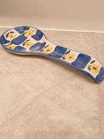 Lepelhouder keramiek wit & blauw met gele bloemen met gaatje, Ophalen