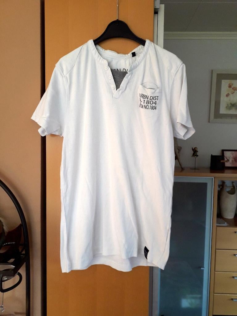 TS blanc Urbn Dist Taille L, Vêtements | Hommes, T-shirts, URBNdist, Taille 52/54 (L), Enlèvement, Porté