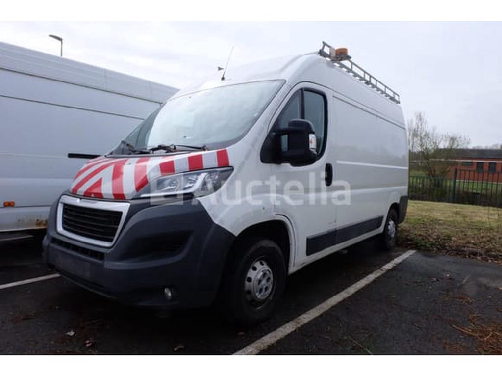 Camionnette utilitaire Peugeot Boxer, Autos, Achat, Entreprise, Autres carburants, TVA déductible