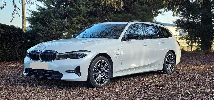 BMW 330e xDrive Touring Sport Line (2022) – Full Option, Autos, BMW, Particulier, Série 3, Caméra 360°, 4x4, ABS, Caméra de recul