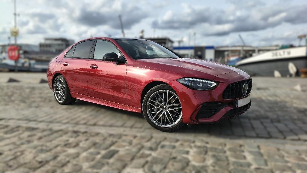 Mercedes-Benz AMG Line Premium Plus–381PK–4MATIC–PHEV, Auto's, Automaat, 4 deurs, 4 cilinders, Alcantara