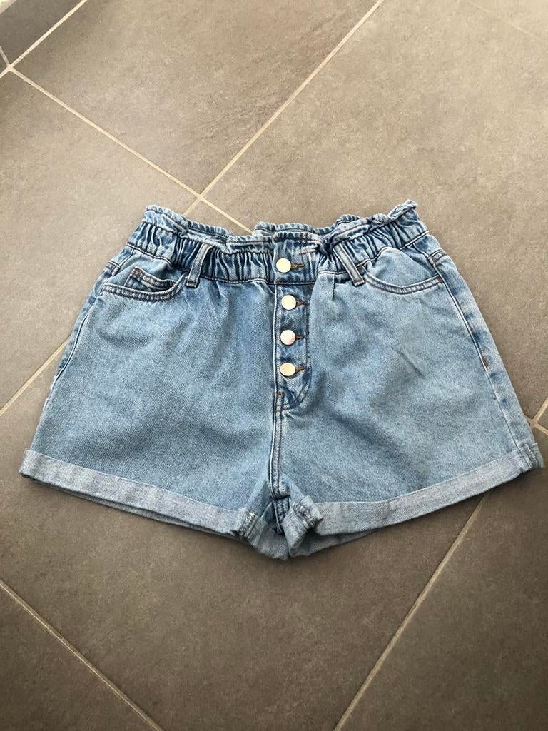Jeansshort Only, maat M, Kleding | Dames, Spijkerbroeken en Jeans, Ophalen of Verzenden, Zo goed als nieuw