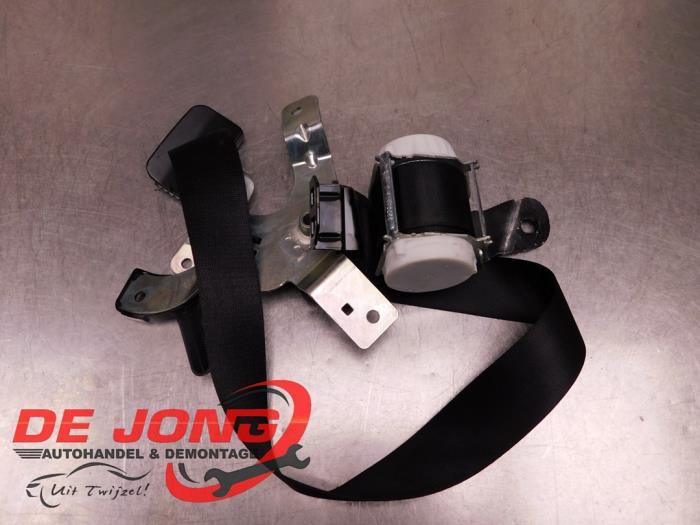 Ceinture de sécurité arrière centre d'un BMW X1, Autos : Pièces & Accessoires, Habitacle & Garnissage, BMW, Utilisé, 3 mois de garantie