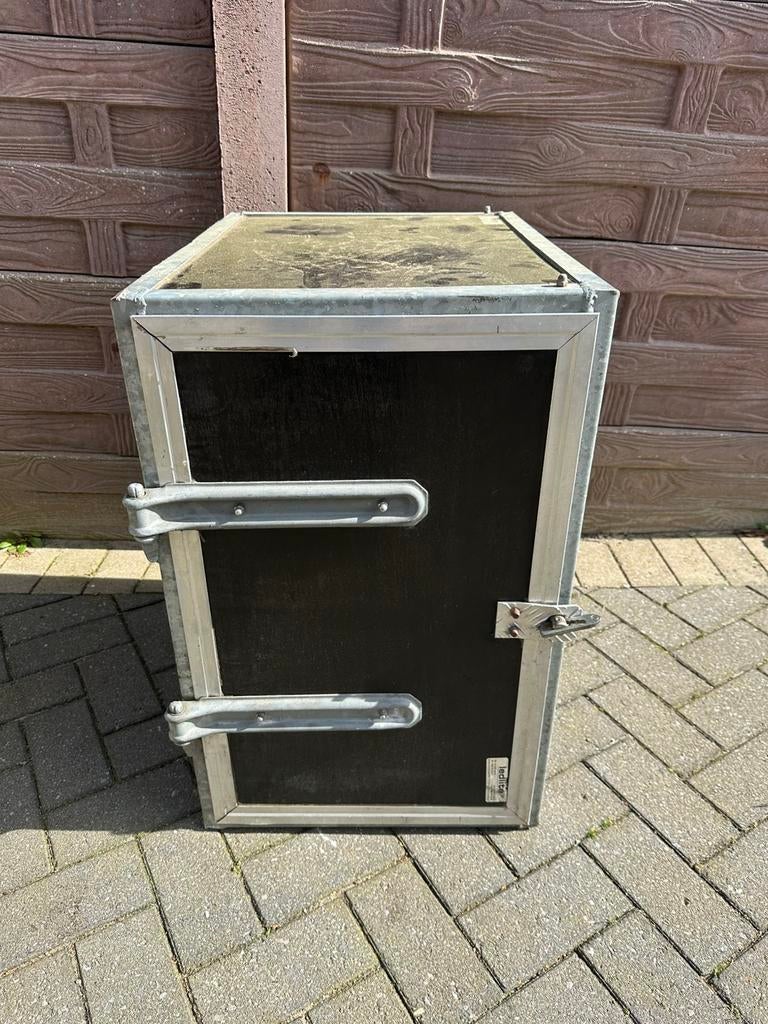 Materiaalkist, Ophalen, Zo goed als nieuw