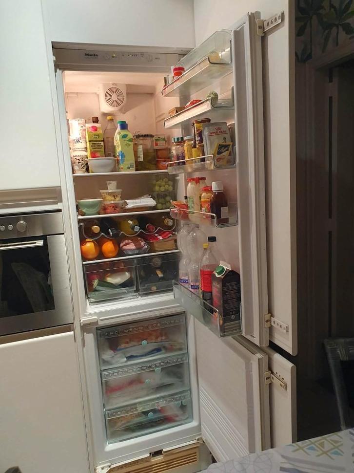 Koelkast / Diepvries Inbouw Miele, Electroménager, Réfrigérateurs & Frigos, Comme neuf, Avec congélateur séparé, 160 cm ou plus