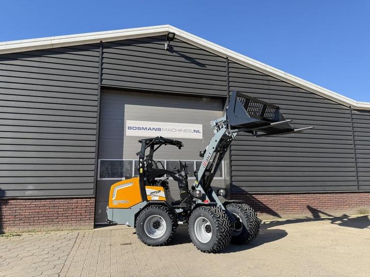 GIANT G2700 X-TRA HD+ minishovel NIEUW (giekvering, pro-inch, Zakelijke goederen, Machines en Bouw | Kranen en Graafmachines, Wiellader of Shovel