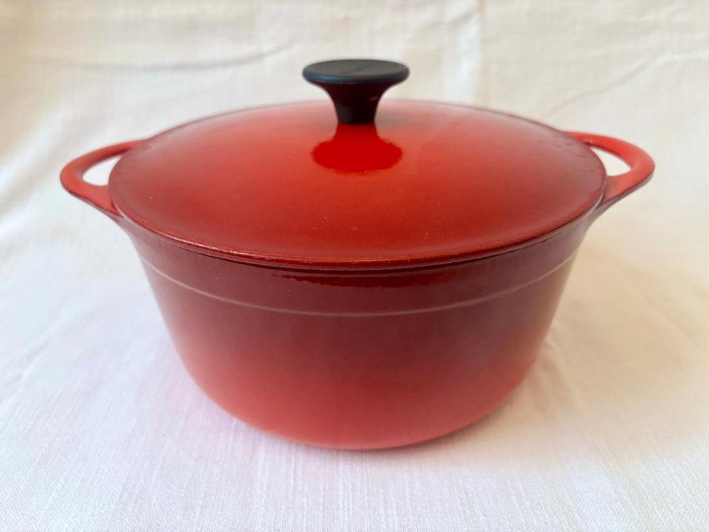 Le Creuset/Cousances - Stoofpan in Geëmailleerd Gietijzer, Huis en Inrichting, Keuken | Potten en Pannen, Zo goed als nieuw, Koekenpan of Braadpan