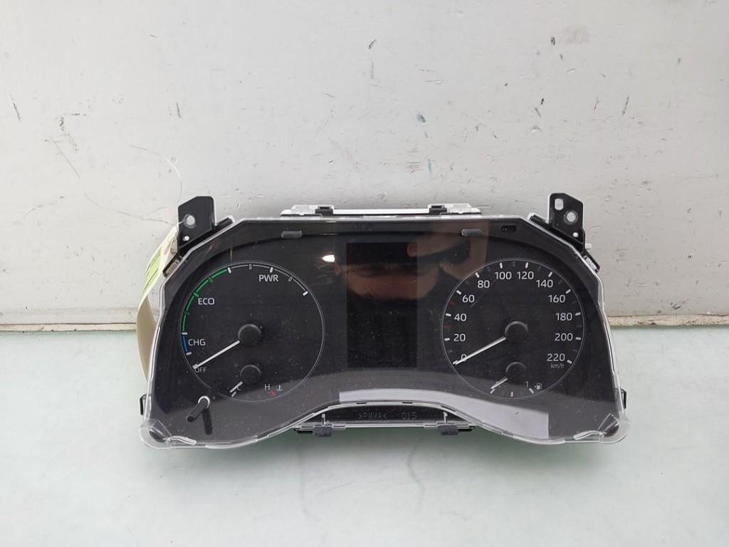 INSTRUMENTS DE BORD Toyota Yaris IV (P21 / PA1 / PH1), Autos : Pièces & Accessoires, Tableau de bord & Interrupteurs, Toyota, Utilisé